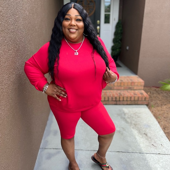 Red Sweatshirt Biker Set - Picture 2 of 4